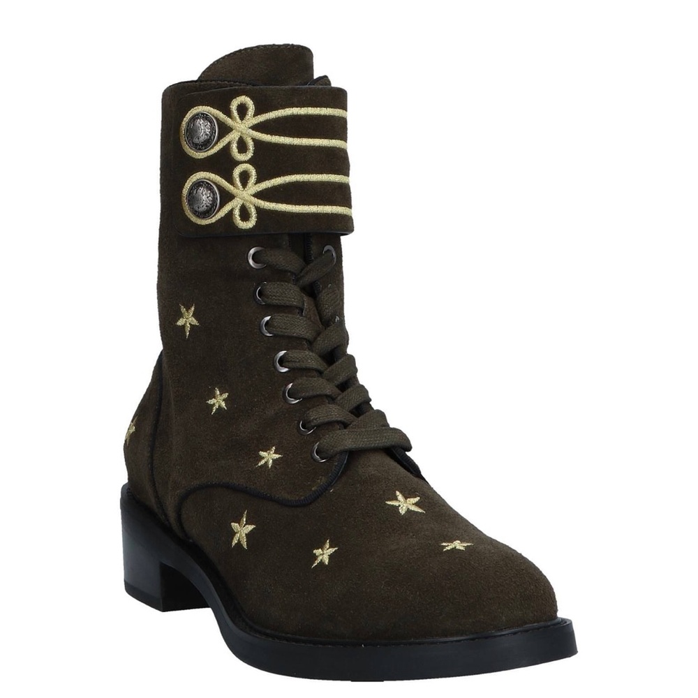 Lola Cruz leather boots